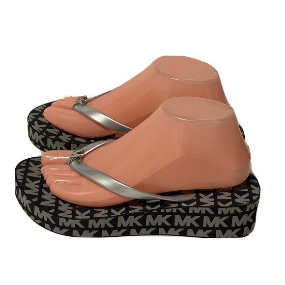 Michael Kors Bedford Sz 10 Platform Thong Flip Flops Wedge Sandals Mk Logo PVC - Picture 1 of 10